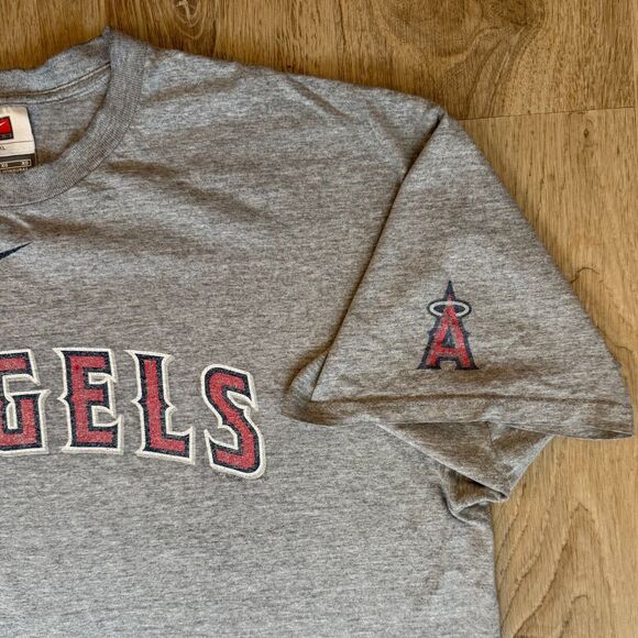 Vintage Nike MLB Angels Team Shirt Gray XL Vintage Tee Centered Logo Baseball - Picture 2 of 6